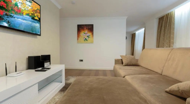 Апартаменты Deluxe The Queen Luxury Apartments - Villa Vinicia