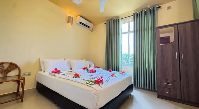 Номер Comfort White Sand Inn
