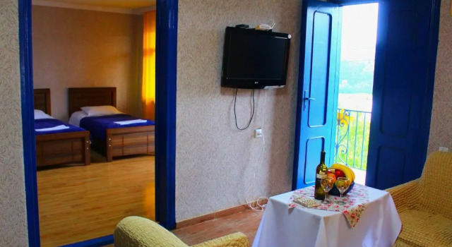 Lanas Home, Rezerwuj Hotel Hotele w Imereti z parkingiem, Parking