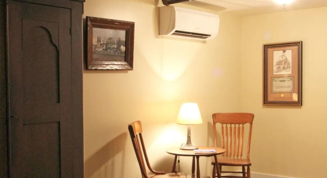 Riley's Railhouse Bed & Breakfast