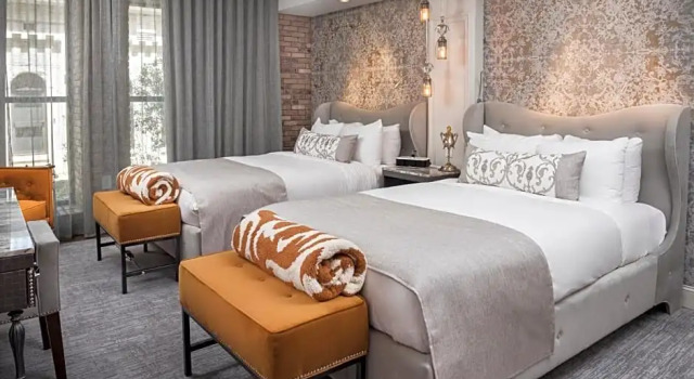 Четырёхместный номер Standard The Iveys Hotel