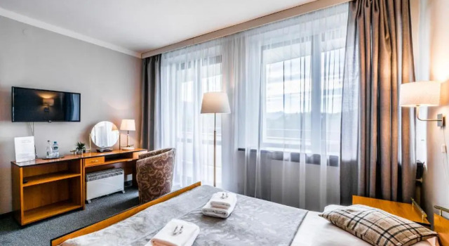 Четырёхместный номер Deluxe Hotel Helios nowy BASEN ! Zakopane, centrum - tylko 300m od Krupówek