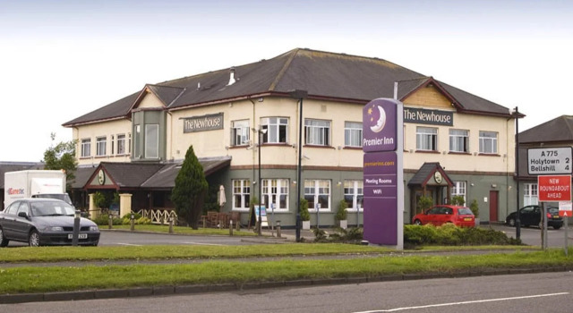Premier Inn Glasgow - Motherwell, Забронировать Отель Отели Ланаркшир с парковкой, Парковка