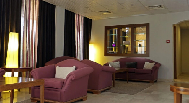 One to One Hotel & Resort Ain Al Faida, Забронировать Курортный отель Эль-Айн Эмират Абу-Даби