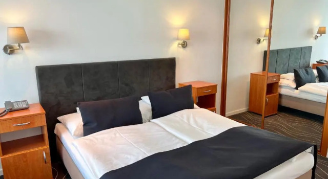 Двухместный номер Standard с видом на бассейн Holiday Resorts