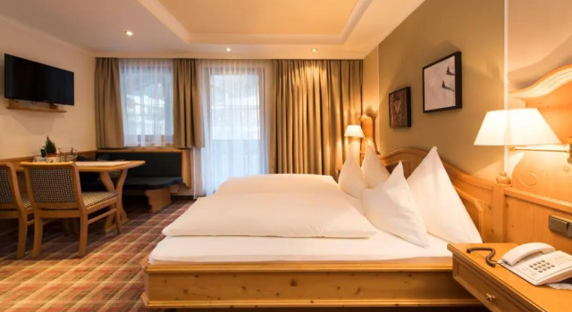 Семейный номер Standard с балконом Hotel Brunnenhof