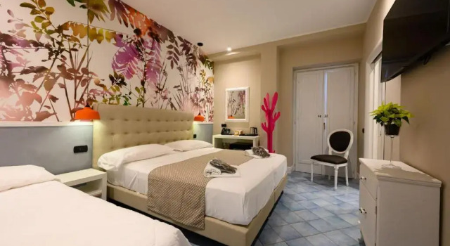 Четырёхместный номер Standard с видом на море Hotel Sogaris