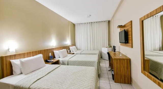 Трёхместный номер Standard Plaza Inn Augustus - Downtown