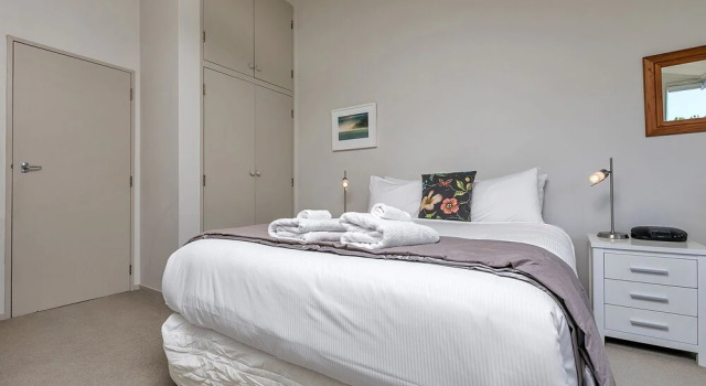 QV Sunny Townhouse Near Ponsonby - 456, Забронировать Отель Отели Окленда с парковкой, рядом с Вестерн-Парк, Парковка