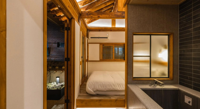 Dongyoungjae Annex by BUTLER LEE - Hanok Korean traditional house, Забронировать Отель Чонногу Сеул, рядом с Chongga Kimchi World
