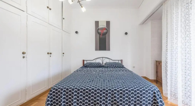 Апартаменты The Athenian Apartment
