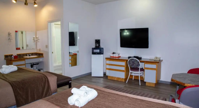 Четырёхместный номер Standard Spanish Villa Resort