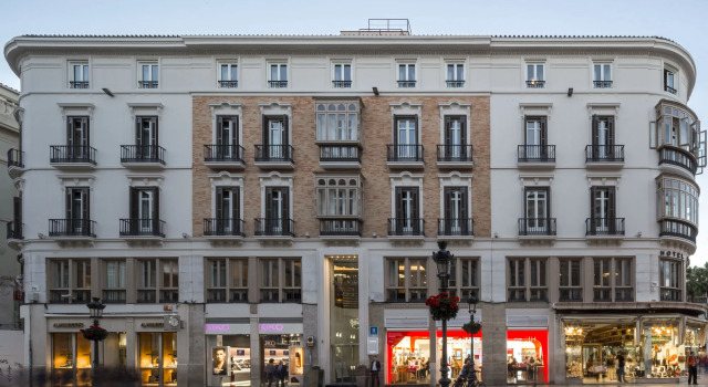 Hotel Larios Málaga, Забронировать Отель Отели Малаги 4 звезды, рядом с Salamanca Market, 4*