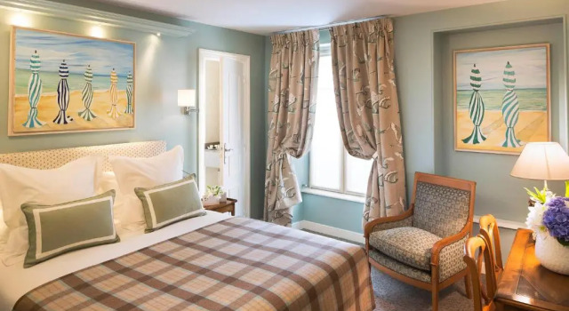 Двухместный номер Comfort Hôtel Le Relais des Halles