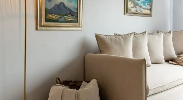 Cozy Corner Apartment