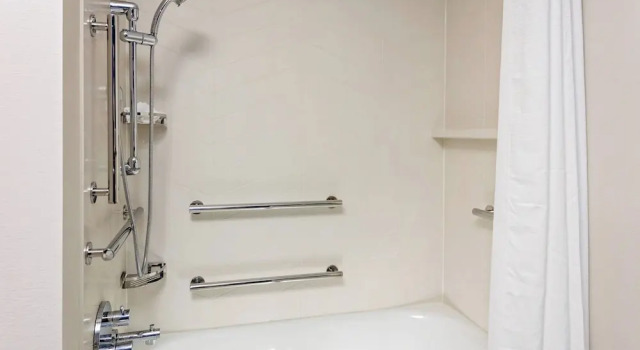 Suite Fairfield by Marriott Port Clinton Waterfront