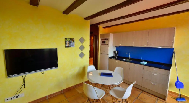 Maddiola Apartamentos, Rezerwuj Apartament Hotele w Baskonia z parkingiem, Parking