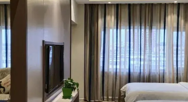 Люкс Deluxe Super 8 Hotel (Yinchuan Gulou Pedestrian Street store)