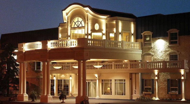 Chateau Louis Hotel & Conference Centre, Prenota Hotel Northwest Edmonton Edmonton