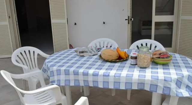 Апартаменты Charming Holiday Home Near The Beach With A Terrace, Pets