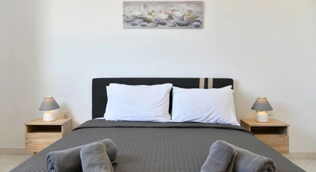 Two Bedroom House - Paroikia Central