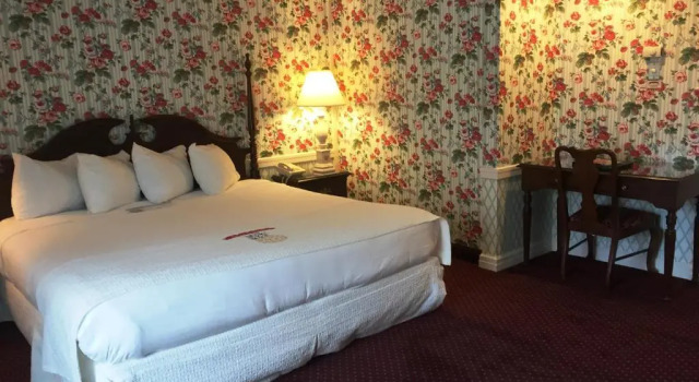 Номер Standard с балконом Perry Hotel