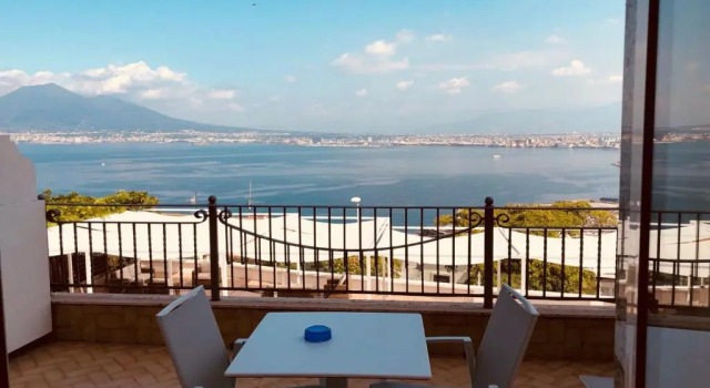 Трёхместный номер Standard с видом на море Hotel Elisabetta