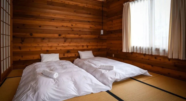 Woodpecker Chalet