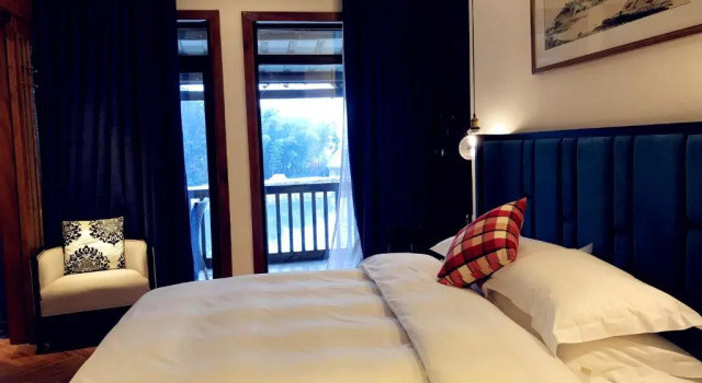Люкс с балконом Shuimu Xiaoxiang Holiday Guesthouse
