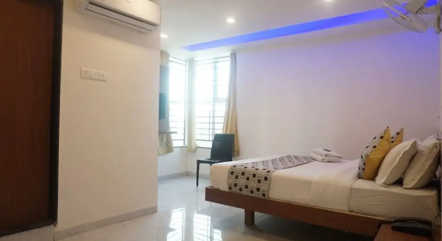 Hotel Satkar Inn