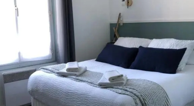 Трёхместный номер Economy Hôtel Maisons Delphine - Le Cottage