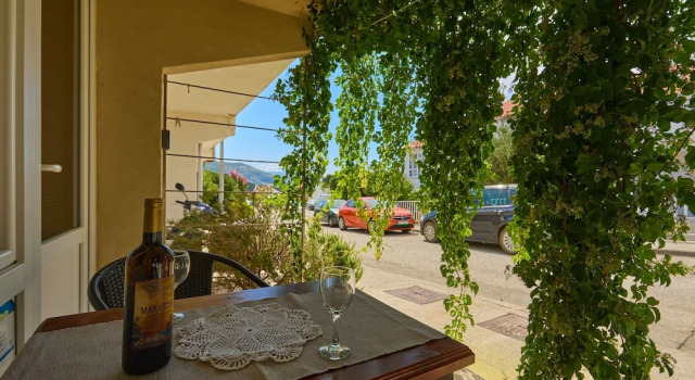 Студия Standard Maraština Suites
