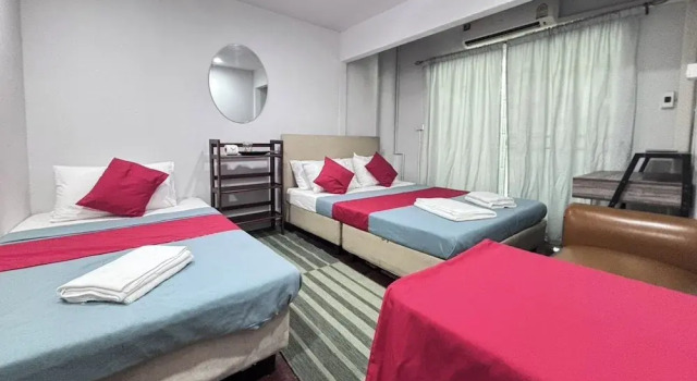 Sunshiny-BB Hostel near Punnavithi BTS station, Забронировать Хостел Хостелы Бангкока, рядом с Банг Чак, Хостел