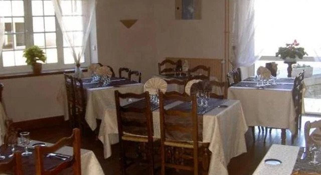 Les Arcades, Rezervasyon Otel Dodogne Valley otoparklı oteller, Otopark