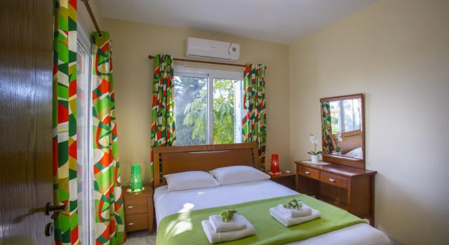 Вилла с 2 комнатами с балконом и с видом на бассейн Ayia Napa Tropical Beach Villa
