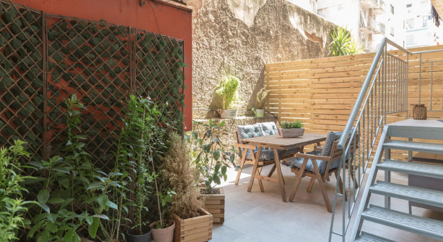 Апартаменты Cozy Flat with Terrace & Patio near Lycabettus