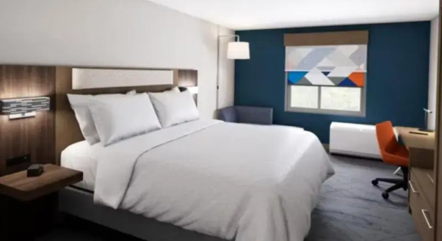 Люкс Holiday Inn Express & Suites Charlotte Airport Are