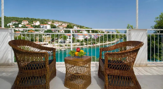 Коттедж Holiday home Duje