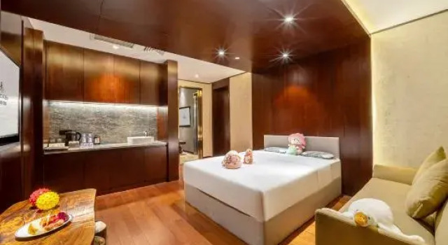 Люкс Mingmen Grand Rezen Hotel (Kunlun Lake Hotan New Night Market)