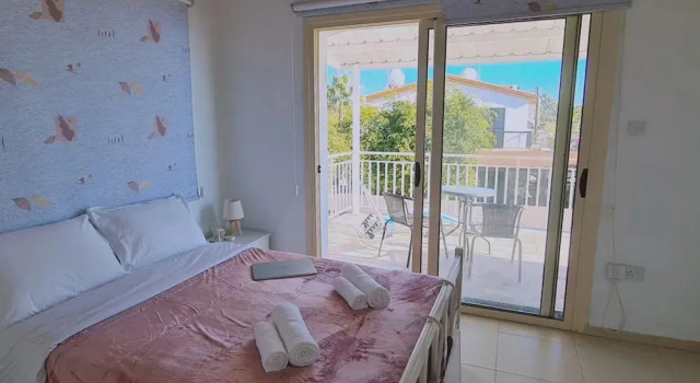 10 MEN - Stay Crystal Waves Maisonette
