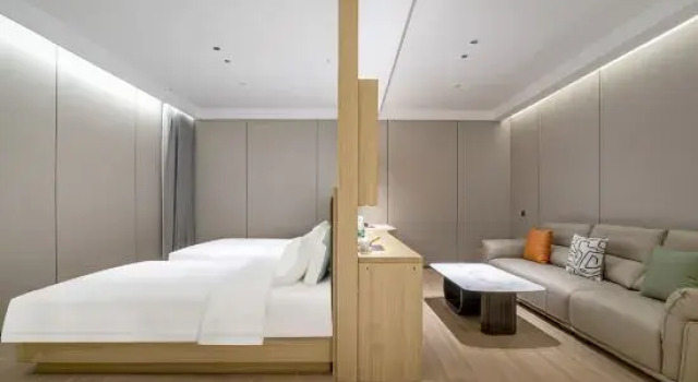 Люкс Deluxe Four Seasons Yuntian Holiday Hotel