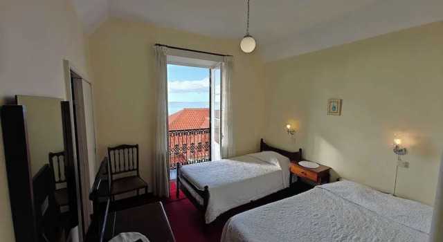 Трёхместный номер Standard с балконом Mirasol Guesthouse