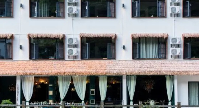 Shanshe · Shennongjia B&B (Muyu Town Store)