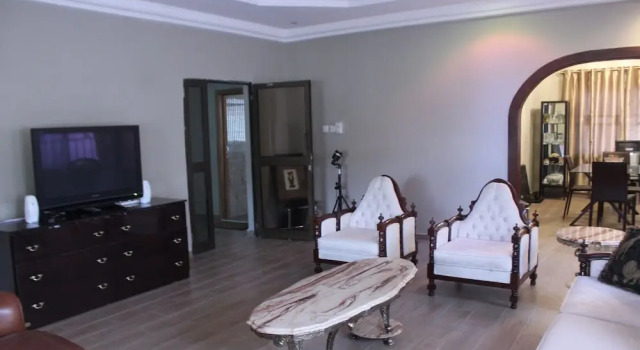 Rose Leat Elegant Bed & Breakfast, Book Bed and Breakfast Accra Greater Accra