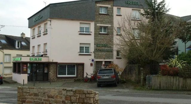 La Fontaine, Rezerwuj Hotel  