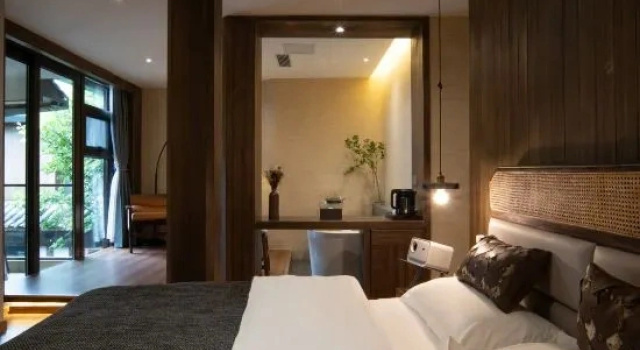 Люкс Grand Know the summer. Li Garden Light Luxury Inn