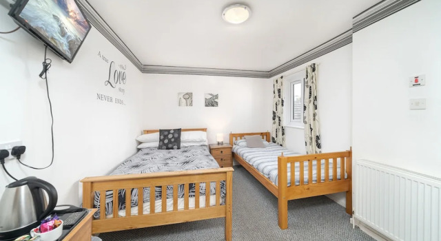 Трёхместный номер Comfort Deneside Guest House