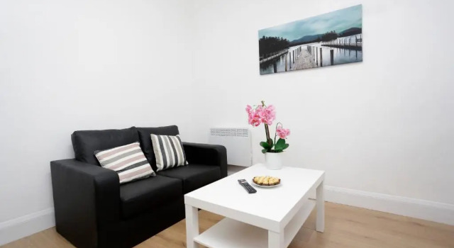 Апартаменты Standard Kirkstall Serviced Apartments Leeds