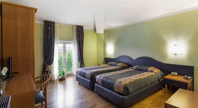 Двухместный номер Superior с балконом Hotel Gambara