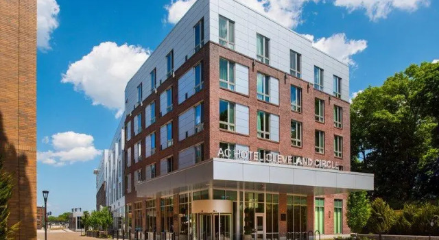 Люкс с 2 комнатами AC Hotel by Marriott Boston Cleveland Circle